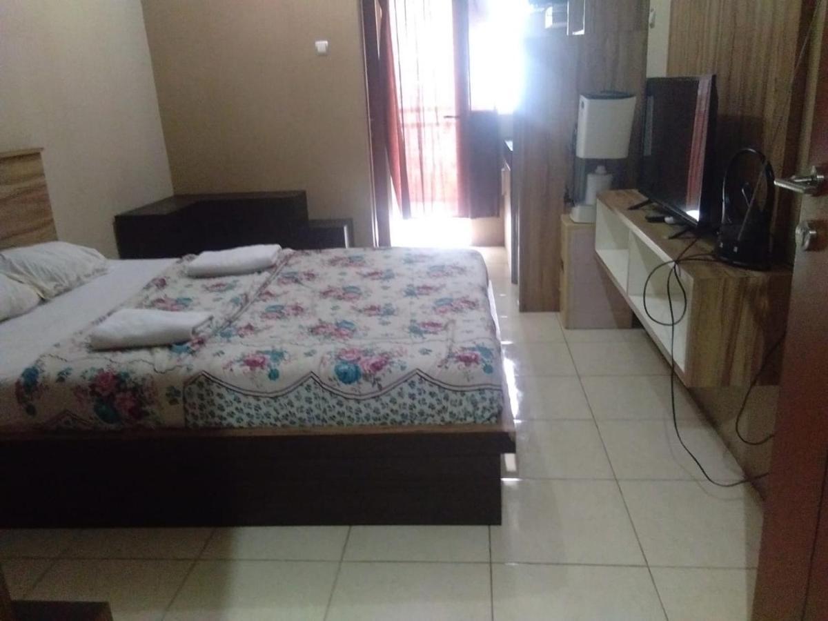 Green Lake View Just Sleep & Cozy Hotel Pondokcabe Hilir Exterior foto